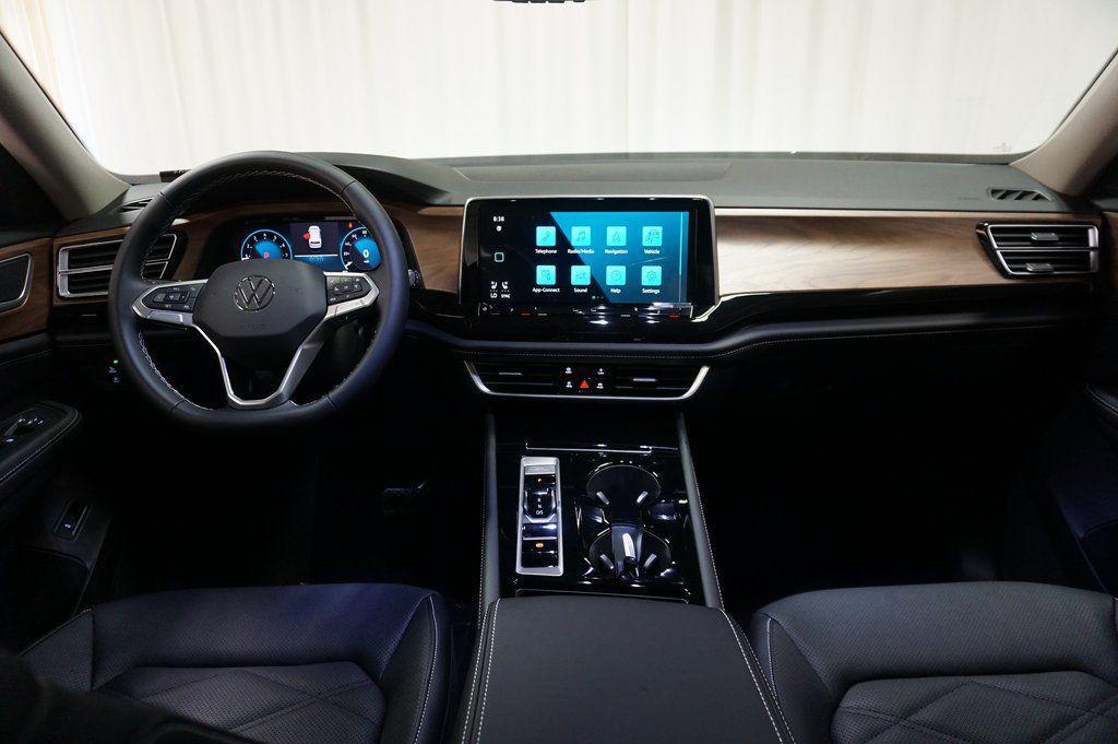 new 2026 Volkswagen Atlas car, priced at $46,025