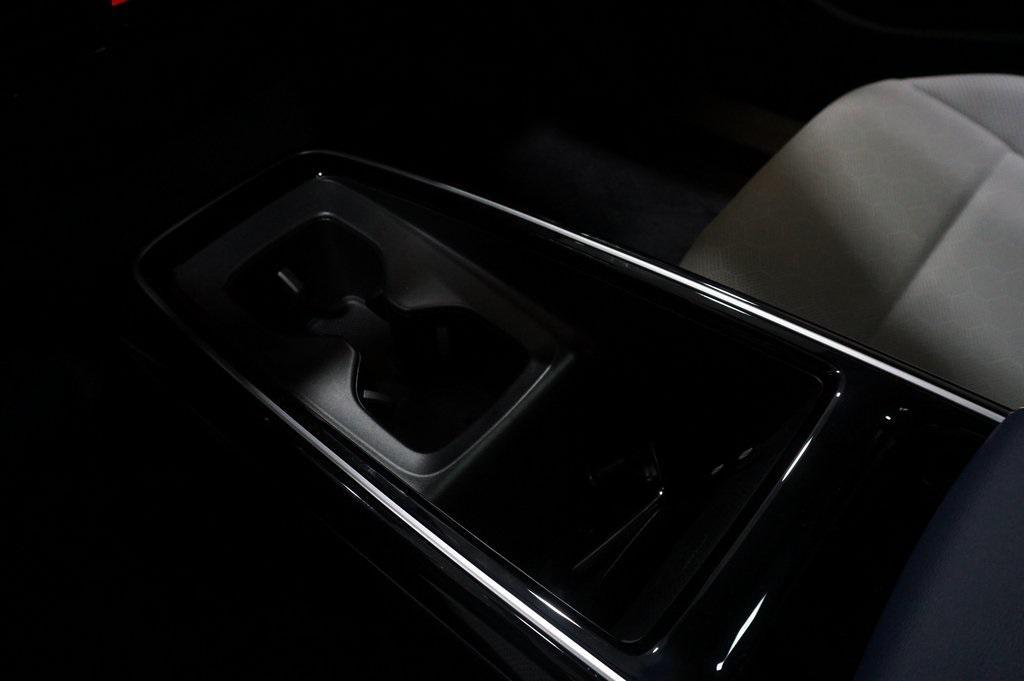 new 2025 Volkswagen ID.4 car, priced at $47,976