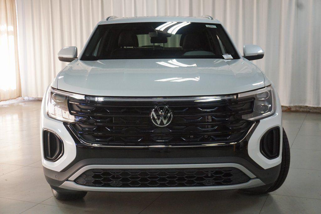 new 2026 Volkswagen Atlas Cross Sport car, priced at $43,331