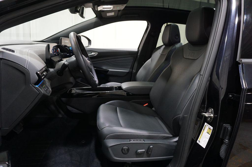 used 2023 Volkswagen ID.4 car