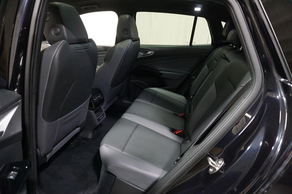 used 2023 Volkswagen ID.4 car