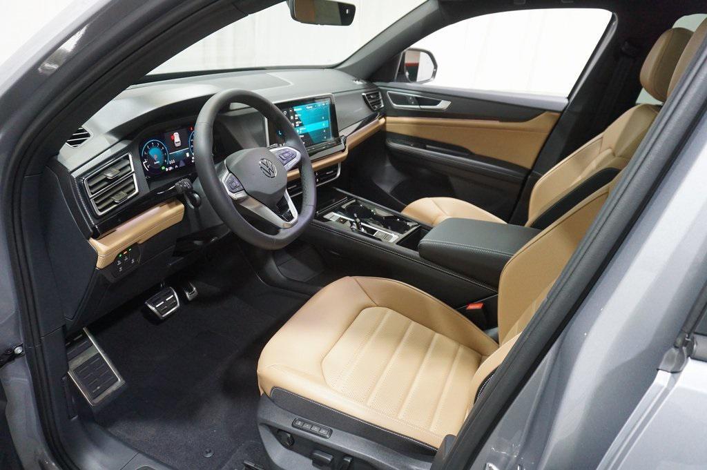 new 2026 Volkswagen Atlas Cross Sport car, priced at $49,009