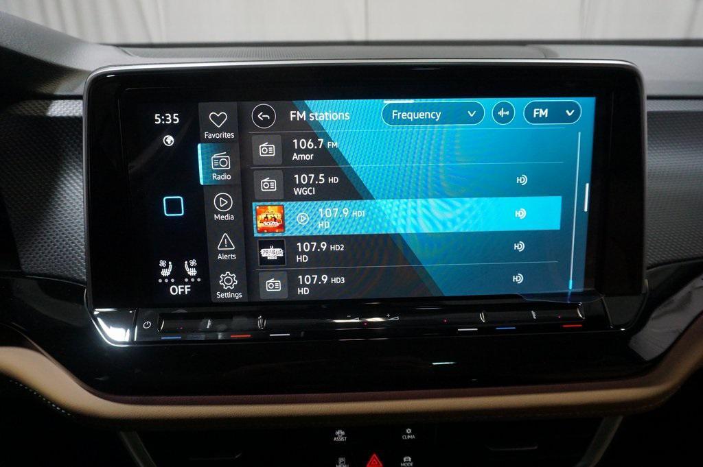 new 2026 Volkswagen Atlas Cross Sport car, priced at $49,009