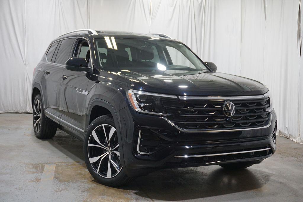 used 2025 Volkswagen Atlas car, priced at $42,490