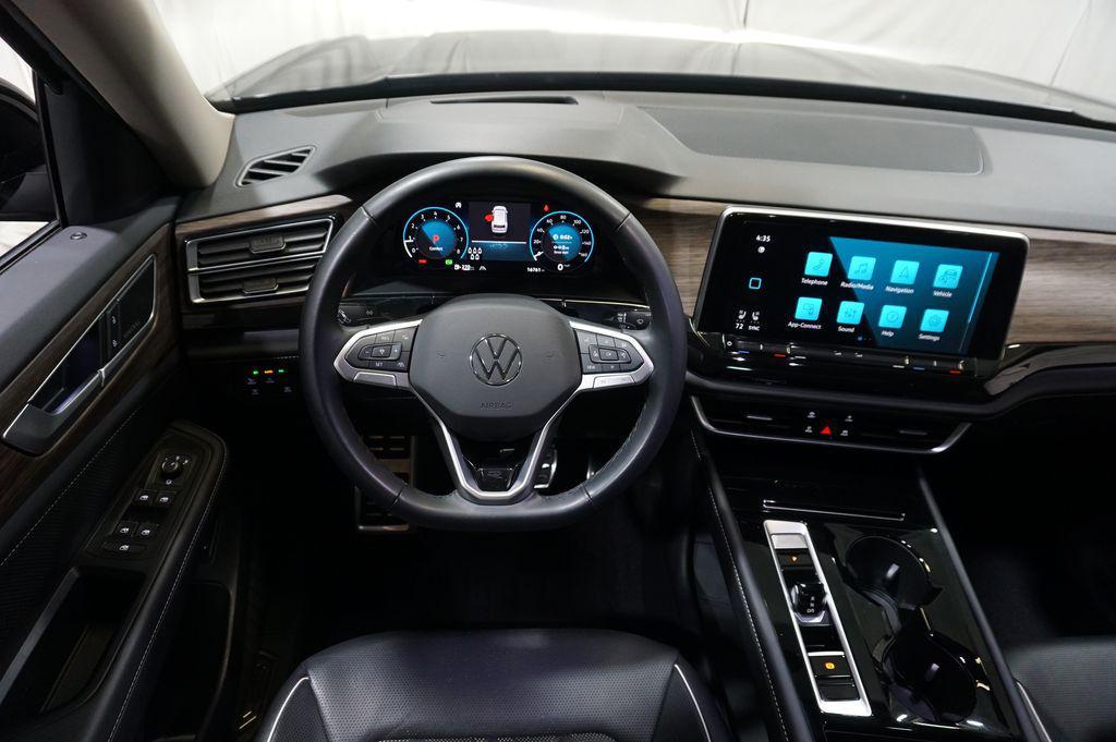 used 2025 Volkswagen Atlas car, priced at $42,490