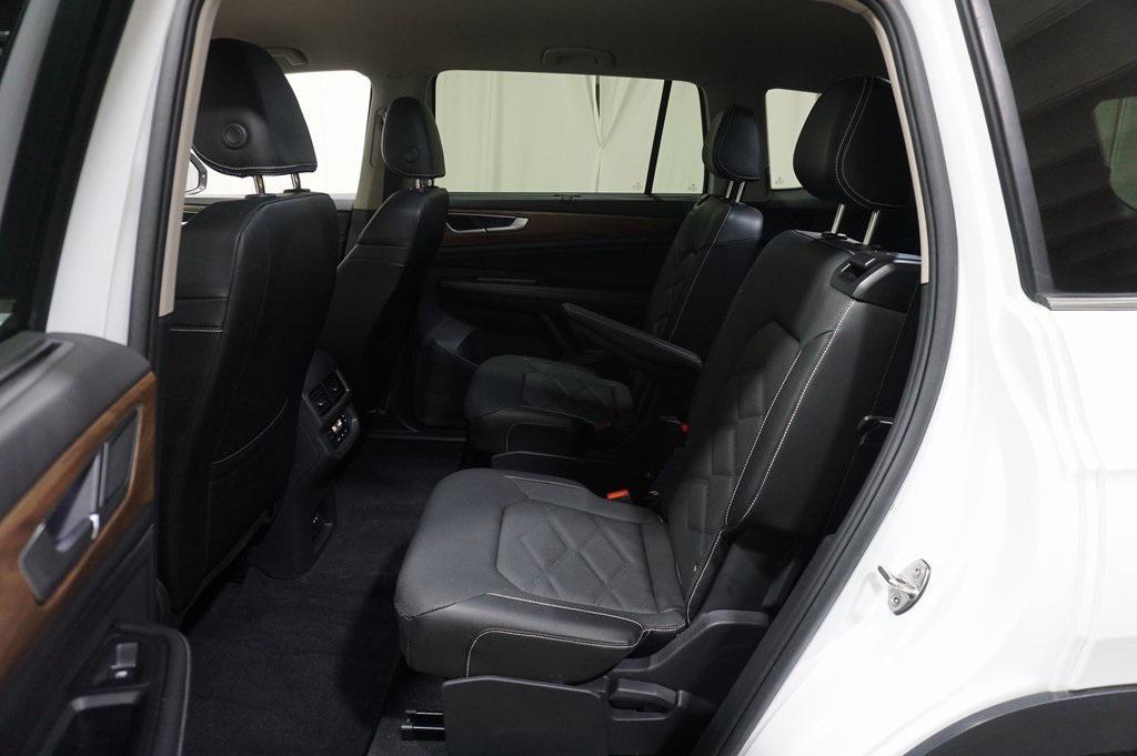 used 2024 Volkswagen Atlas car, priced at $32,400
