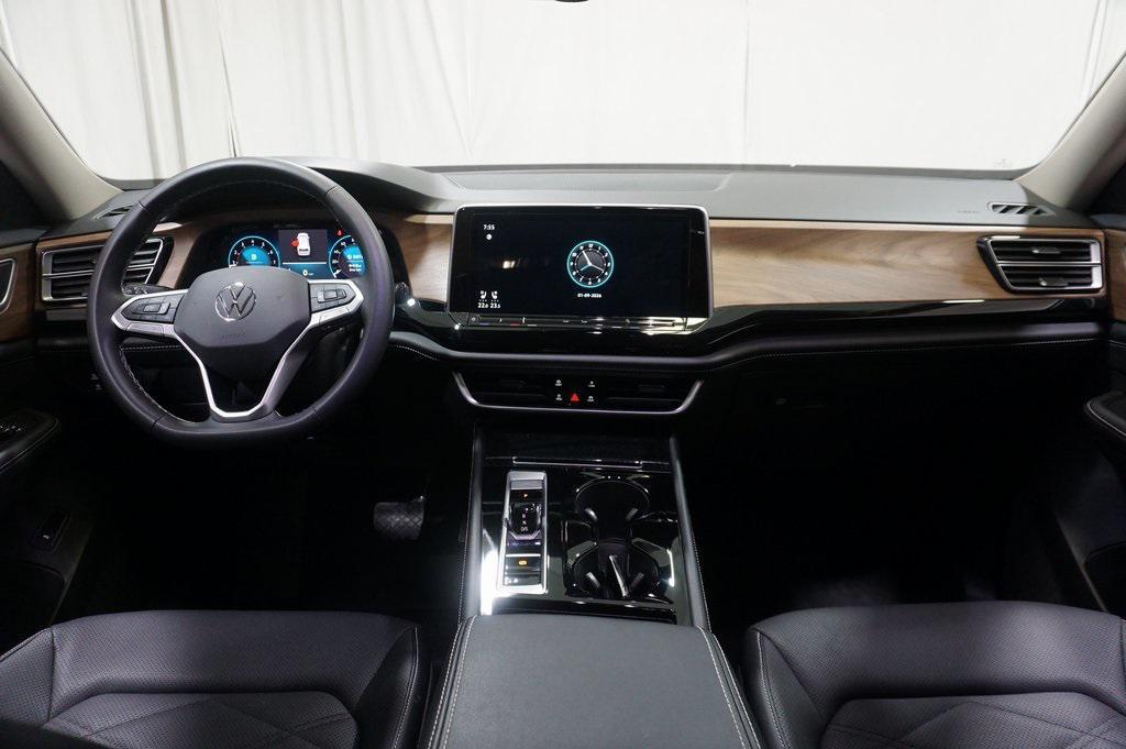 used 2024 Volkswagen Atlas car, priced at $32,400