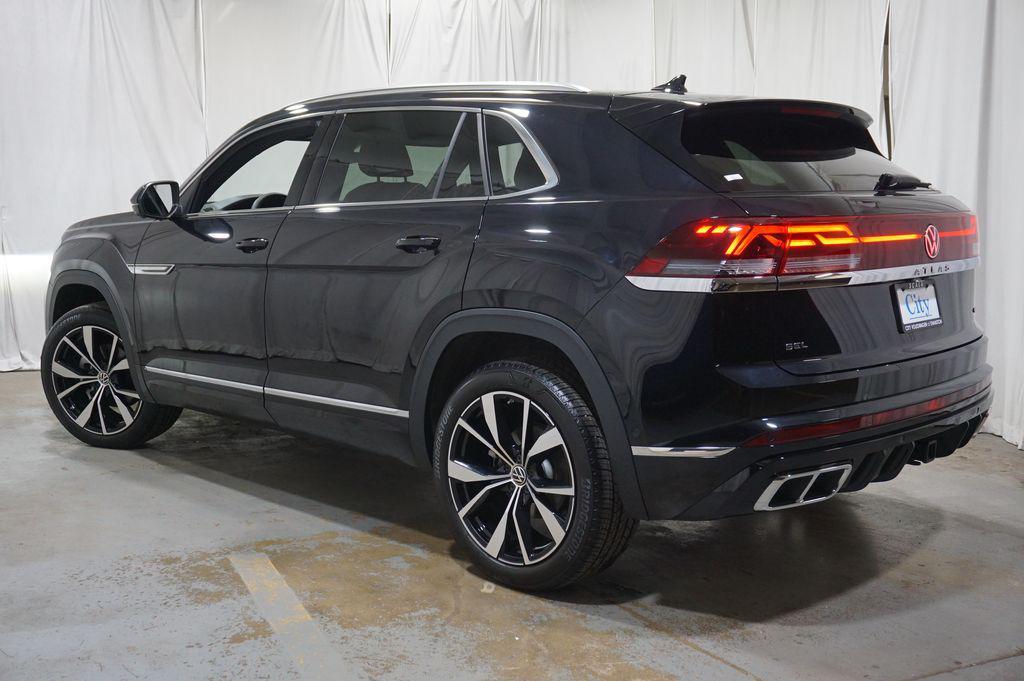 used 2025 Volkswagen Atlas Cross Sport car, priced at $43,400