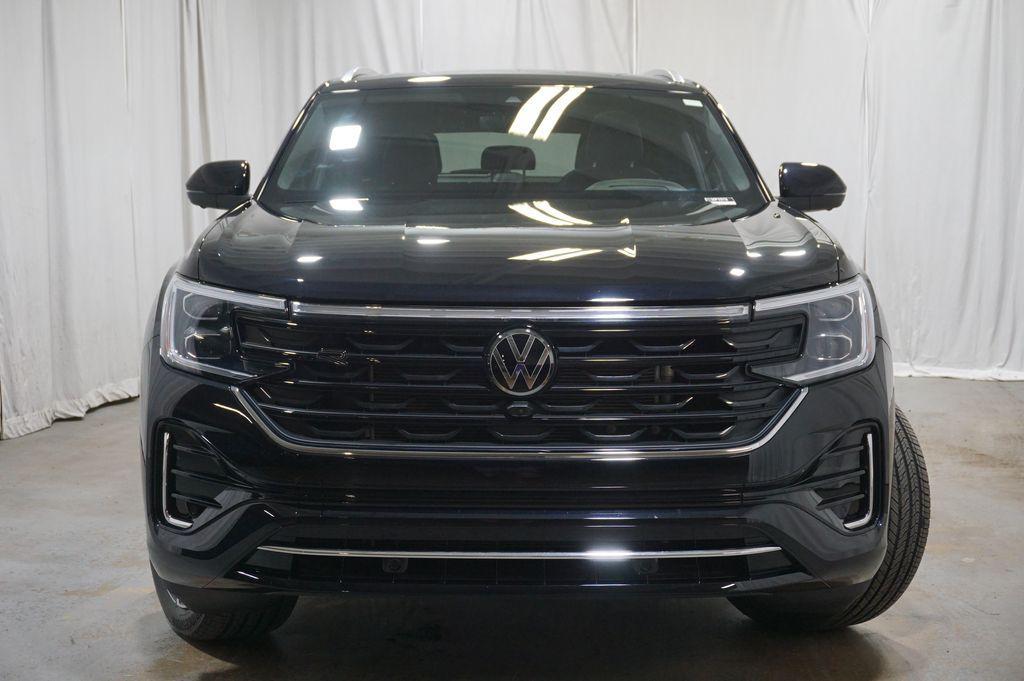 used 2025 Volkswagen Atlas Cross Sport car, priced at $43,400
