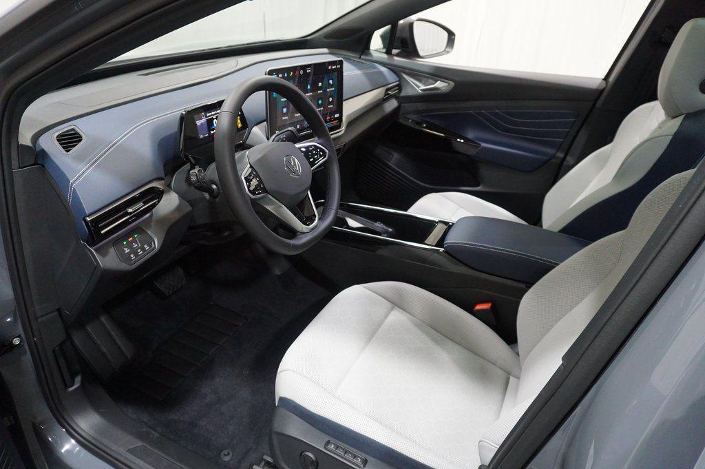 new 2025 Volkswagen ID.4 car, priced at $42,942