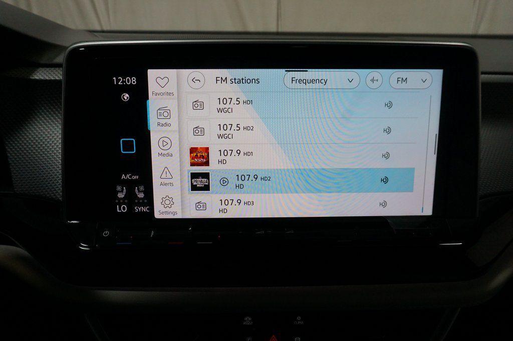 new 2026 Volkswagen Atlas Cross Sport car, priced at $51,406