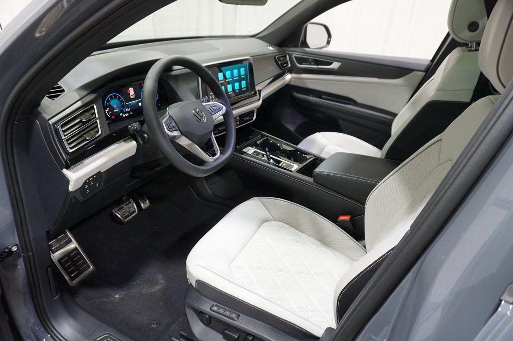 new 2026 Volkswagen Atlas Cross Sport car, priced at $51,406