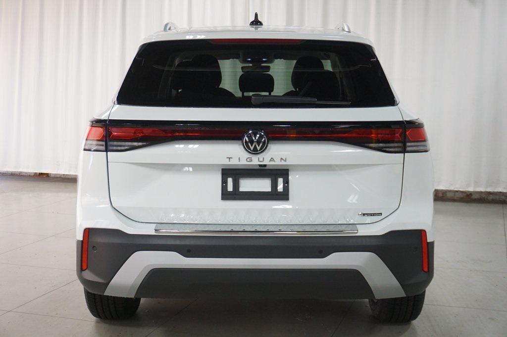 new 2025 Volkswagen Tiguan car, priced at $27,611
