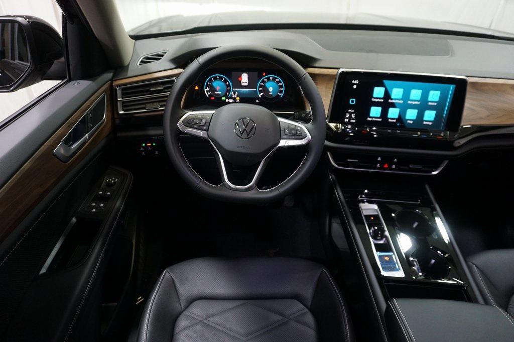 new 2026 Volkswagen Atlas car, priced at $44,588