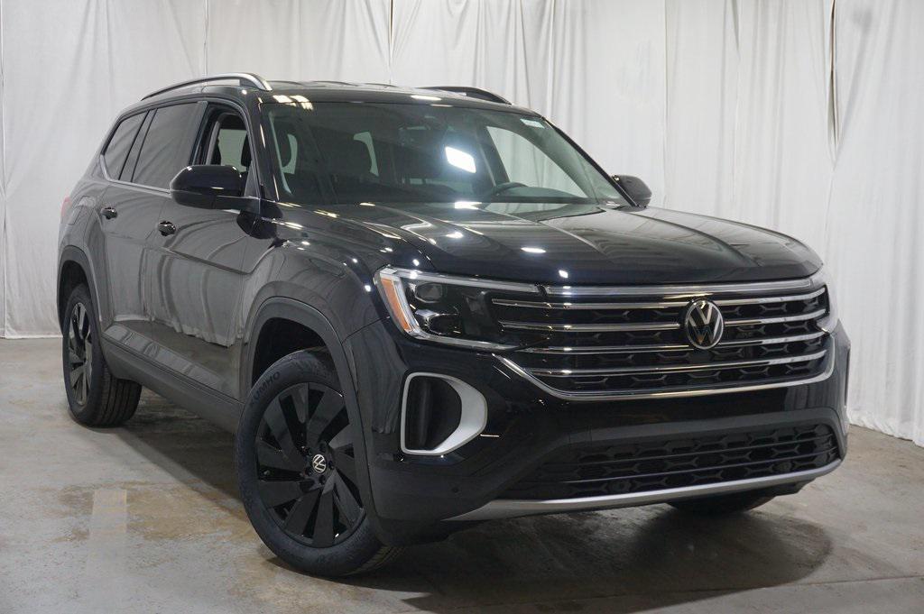 new 2026 Volkswagen Atlas car, priced at $44,588