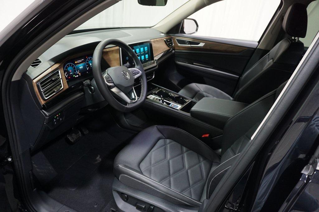 new 2026 Volkswagen Atlas car, priced at $44,588