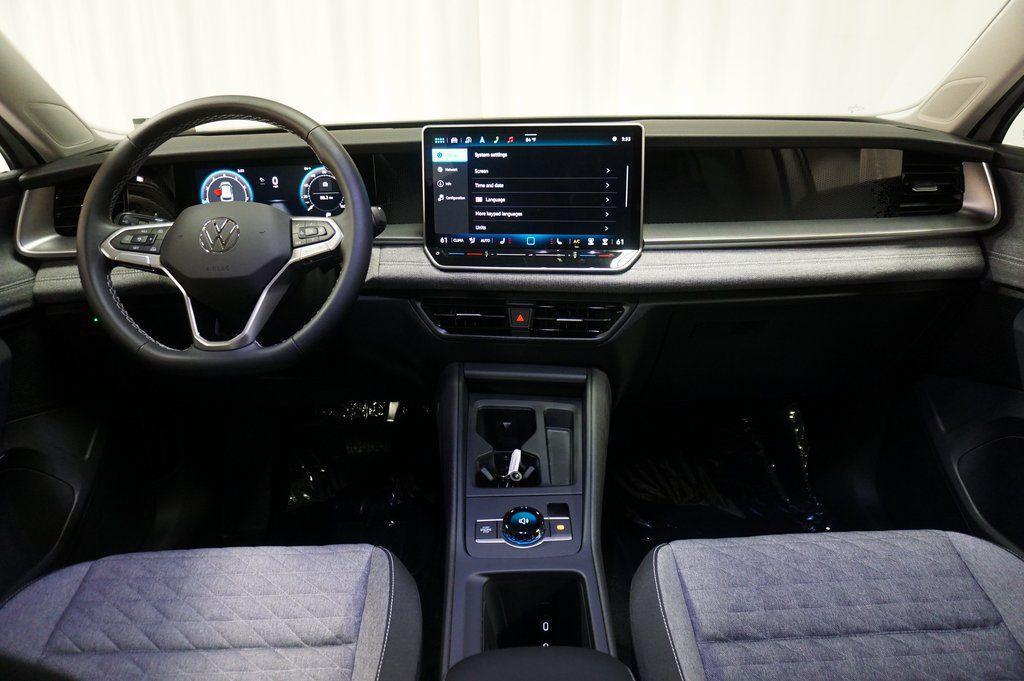 new 2025 Volkswagen Tiguan car, priced at $27,711