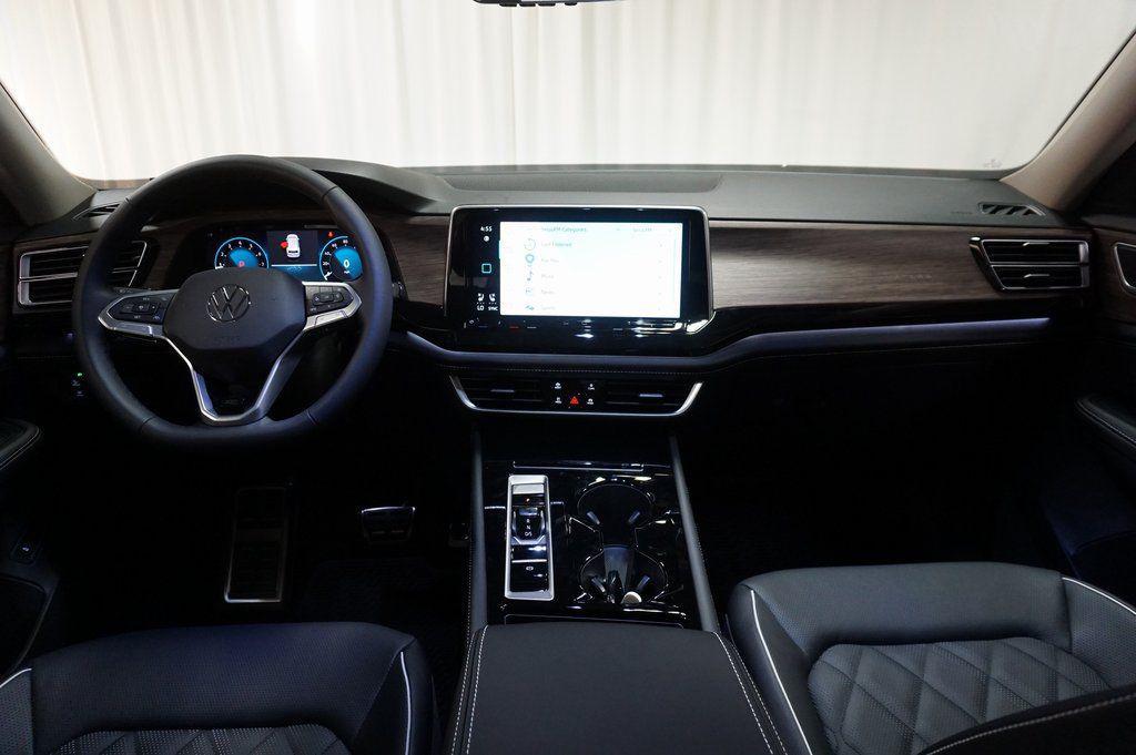 new 2026 Volkswagen Atlas car, priced at $52,118