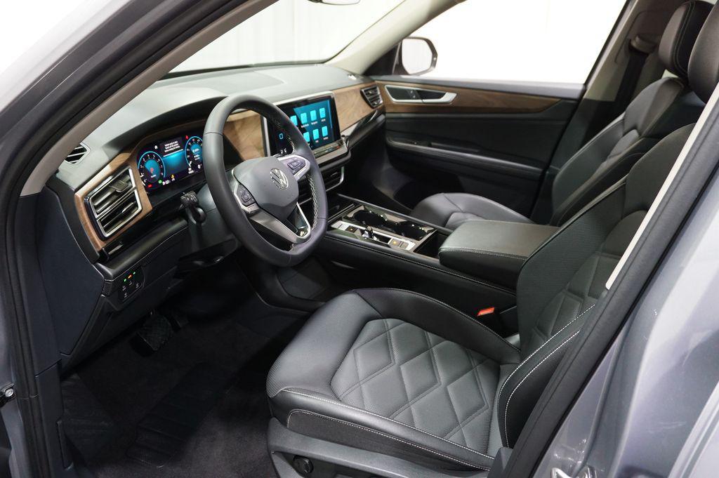 used 2024 Volkswagen Atlas car, priced at $33,990