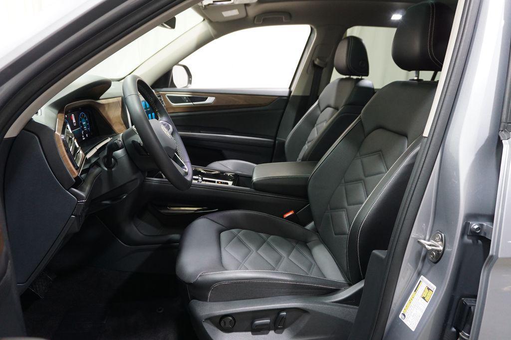 used 2024 Volkswagen Atlas car, priced at $33,990