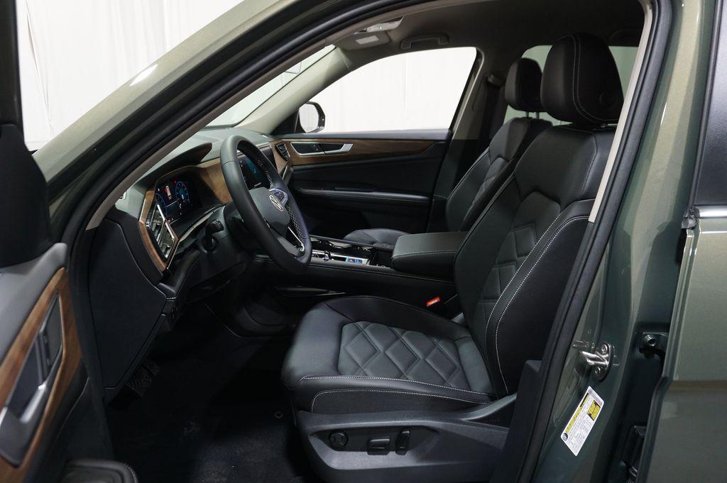 new 2026 Volkswagen Atlas car, priced at $43,490