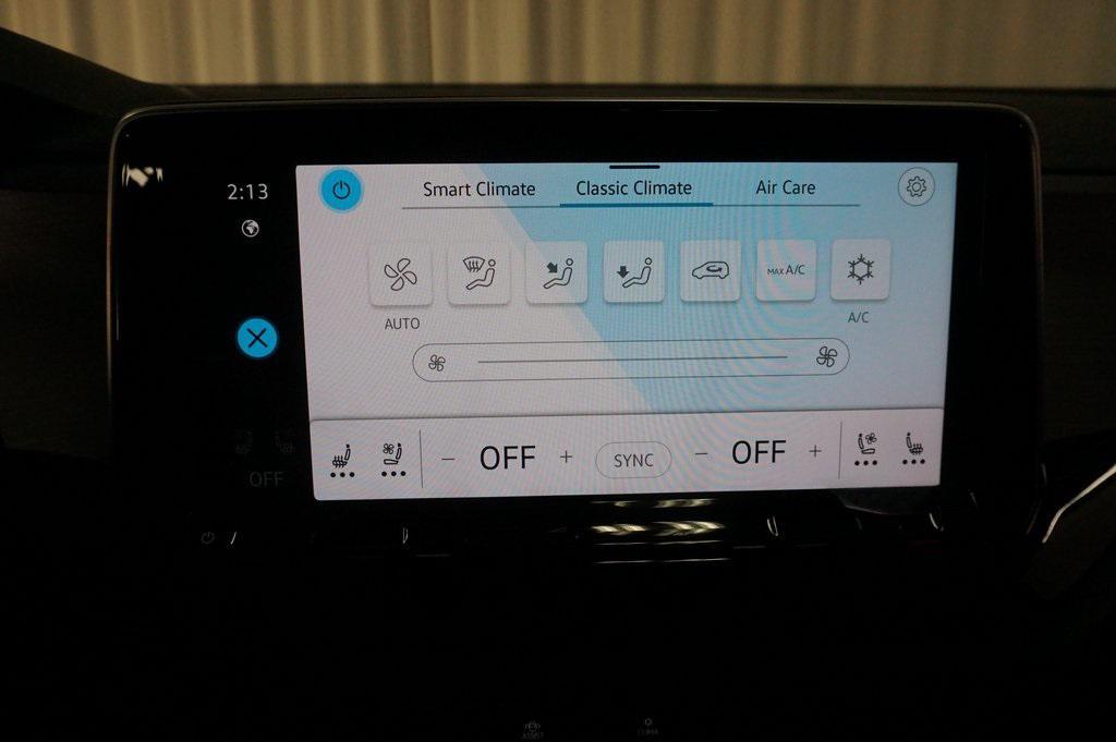 new 2026 Volkswagen Atlas Cross Sport car, priced at $45,052