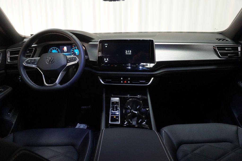 new 2026 Volkswagen Atlas Cross Sport car, priced at $44,052