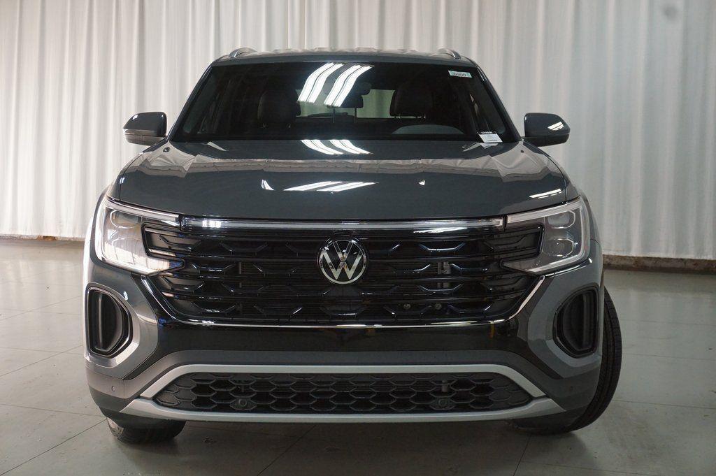 new 2026 Volkswagen Atlas Cross Sport car, priced at $44,052