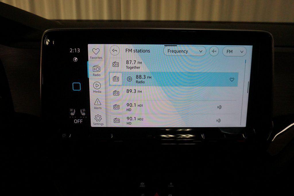 new 2026 Volkswagen Atlas Cross Sport car, priced at $44,052