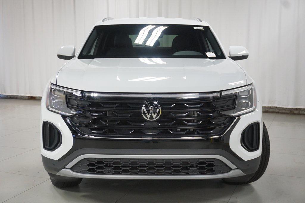 new 2025 Volkswagen Atlas Cross Sport car, priced at $38,309