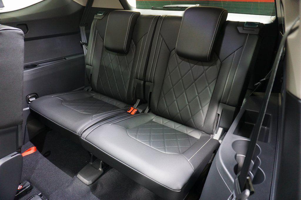 new 2026 Volkswagen Atlas car, priced at $53,181