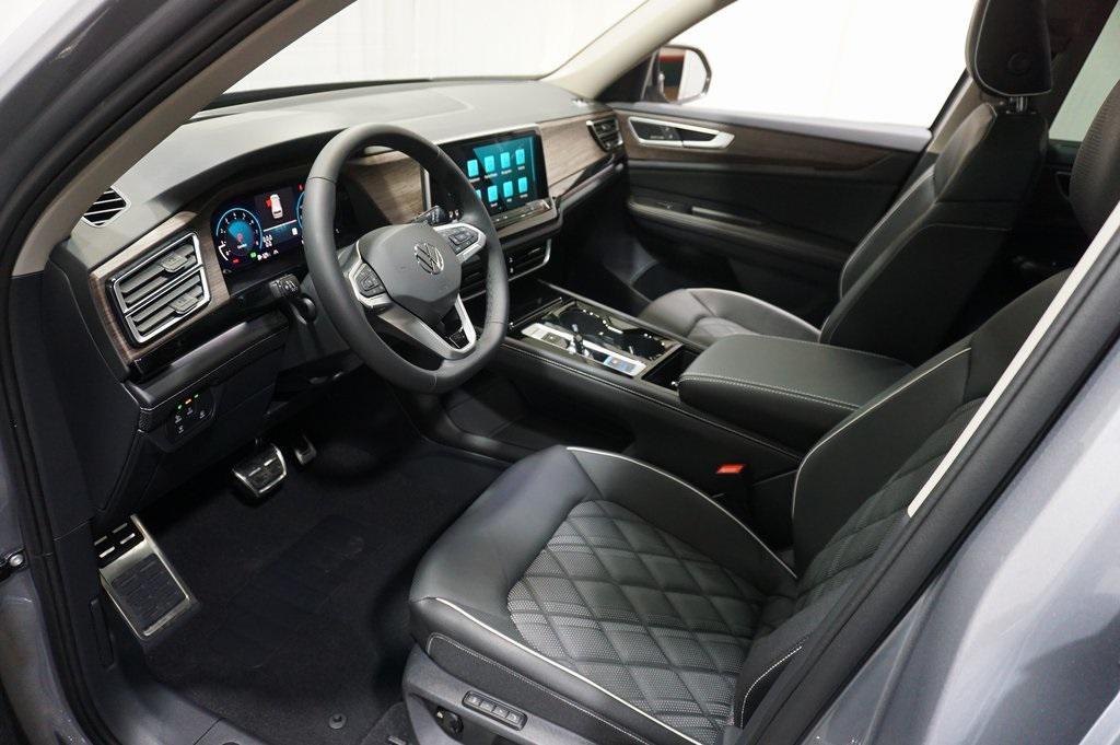 new 2026 Volkswagen Atlas car, priced at $52,181