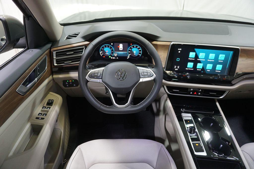 new 2026 Volkswagen Atlas car, priced at $44,522