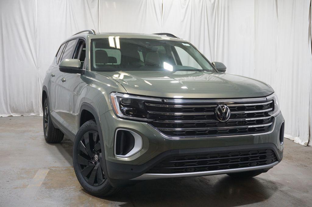 new 2026 Volkswagen Atlas car, priced at $44,522
