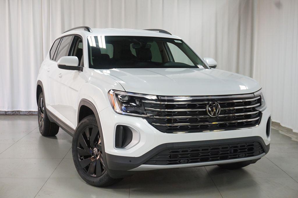 new 2026 Volkswagen Atlas car, priced at $44,525