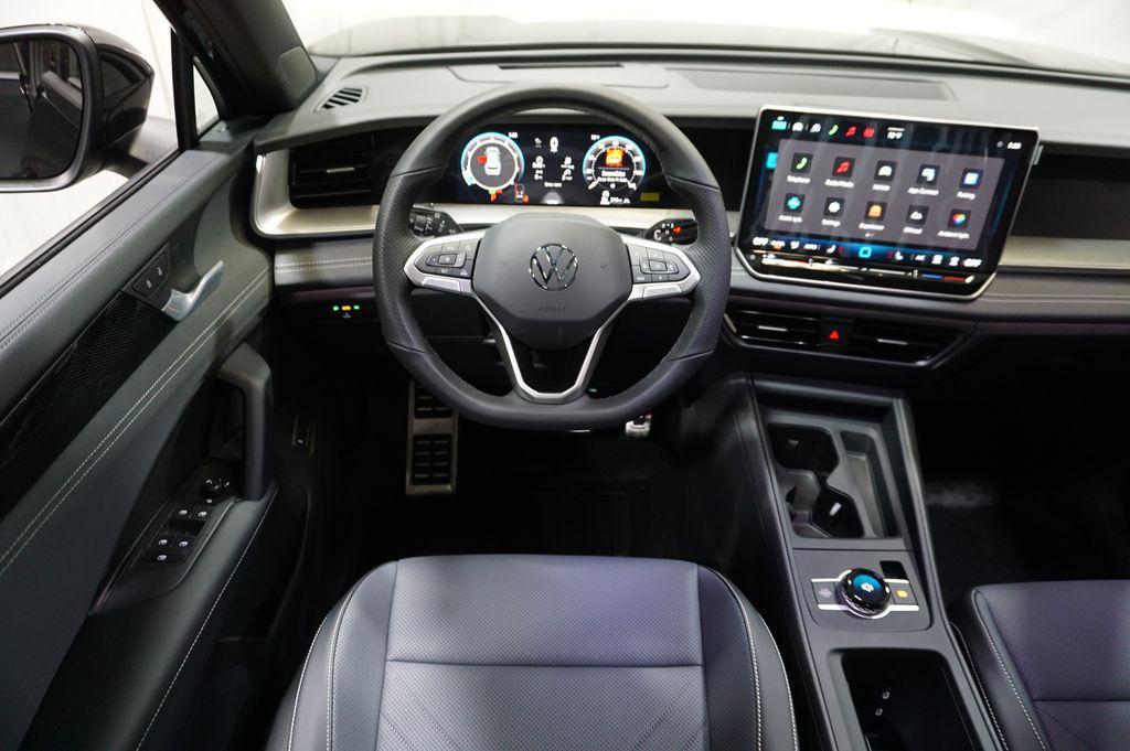 new 2026 Volkswagen Tiguan car, priced at $37,354