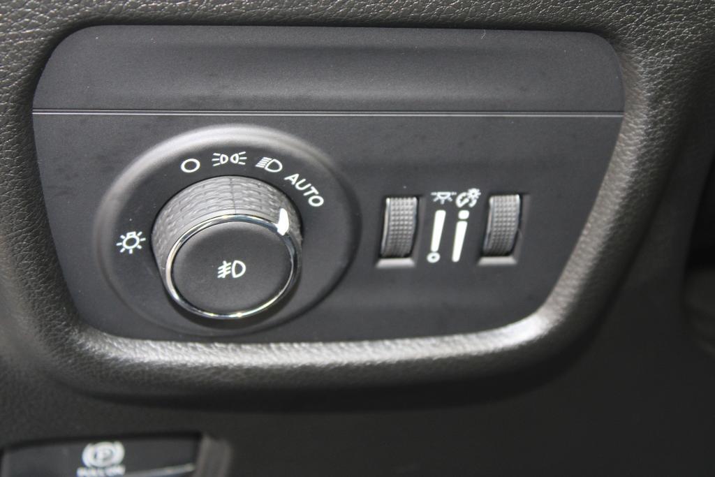 new 2025 Jeep Grand Cherokee L car, priced at $34,900