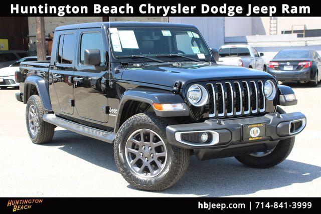 used 2022 Jeep Gladiator car, priced at $25,700