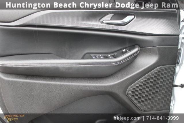 used 2025 Jeep Grand Cherokee L car, priced at $35,981