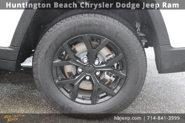 used 2025 Jeep Grand Cherokee L car, priced at $35,981