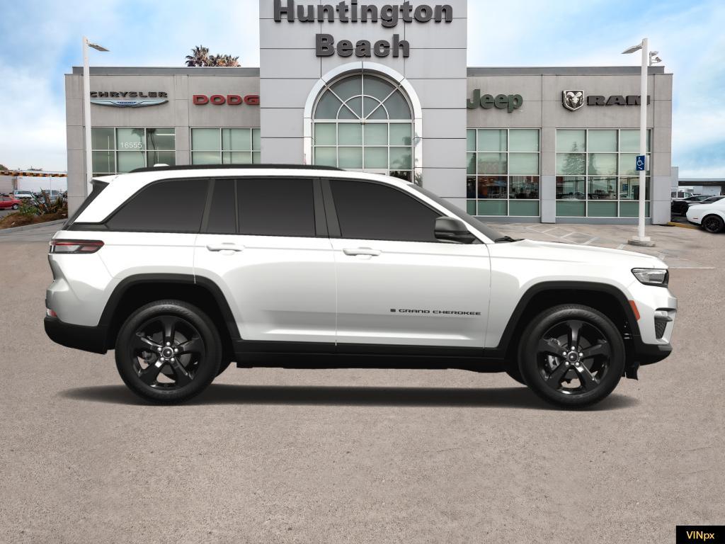 new 2025 Jeep Grand Cherokee car, priced at $35,900