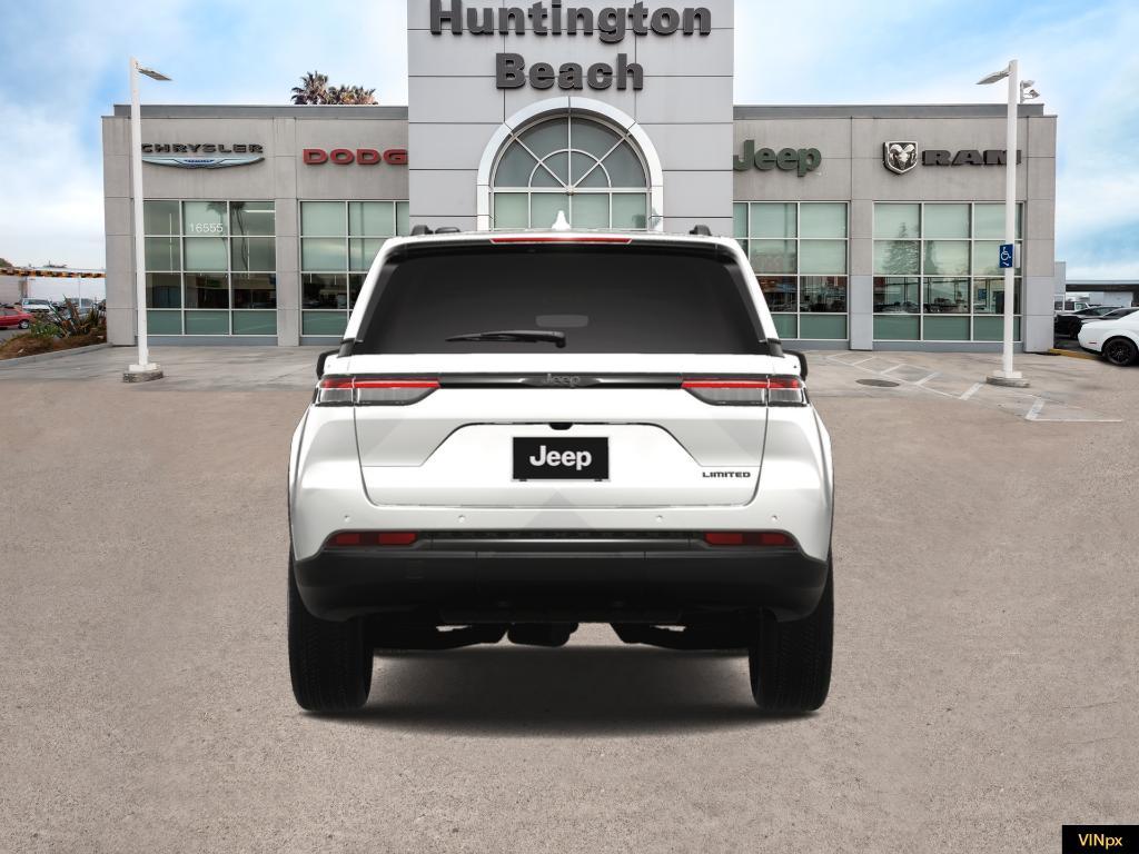 new 2025 Jeep Grand Cherokee car, priced at $35,900