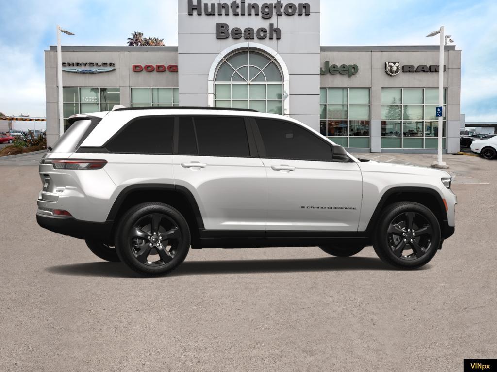 new 2025 Jeep Grand Cherokee car, priced at $35,900