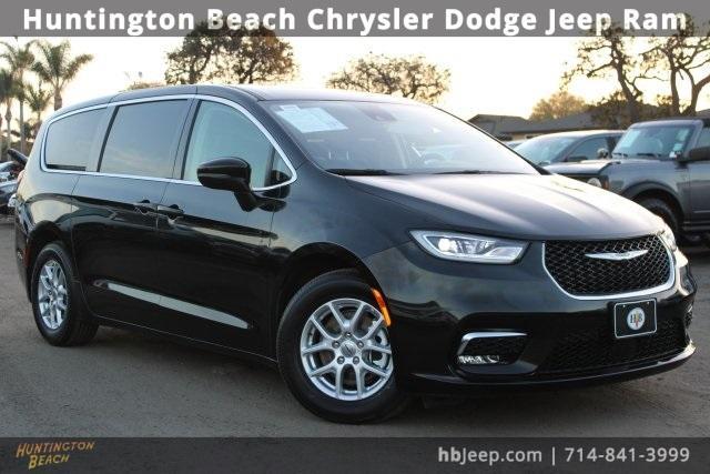 used 2023 Chrysler Pacifica car, priced at $21,206