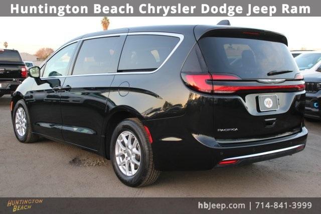 used 2023 Chrysler Pacifica car, priced at $21,206