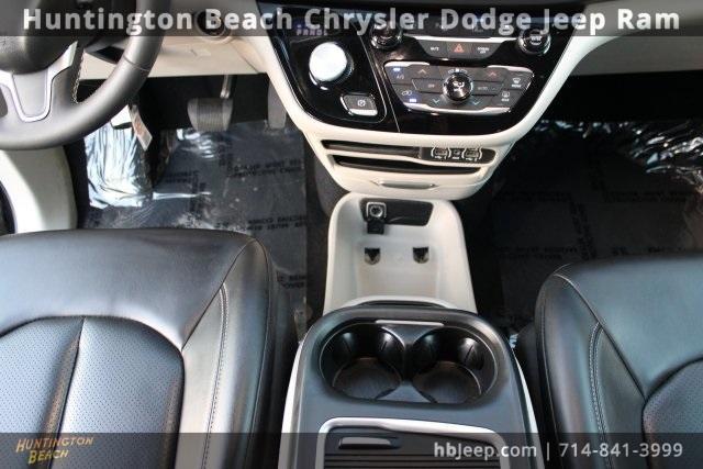 used 2023 Chrysler Pacifica car, priced at $21,206