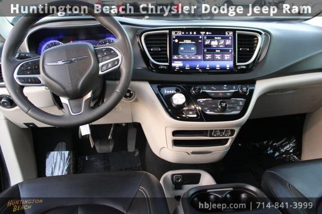 used 2023 Chrysler Pacifica car, priced at $21,206