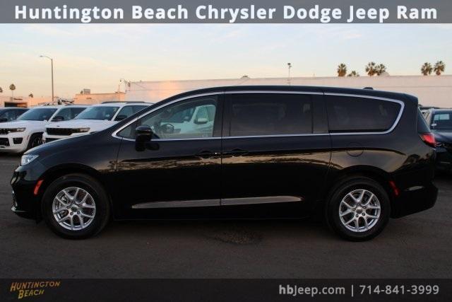 used 2023 Chrysler Pacifica car, priced at $21,206