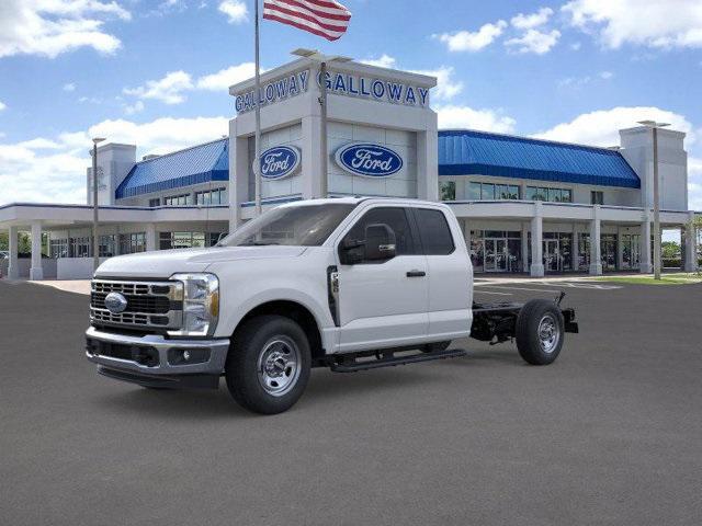 new 2025 Ford F-350 car
