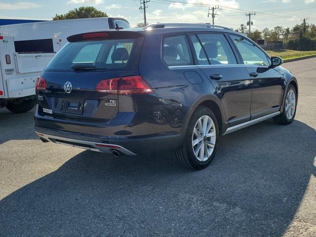 used 2017 Volkswagen Golf Alltrack car, priced at $17,900